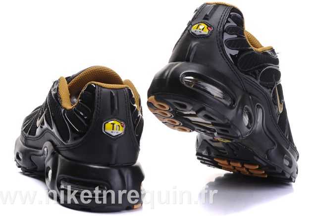 nike tn 2010 noir jaune (3).JPG